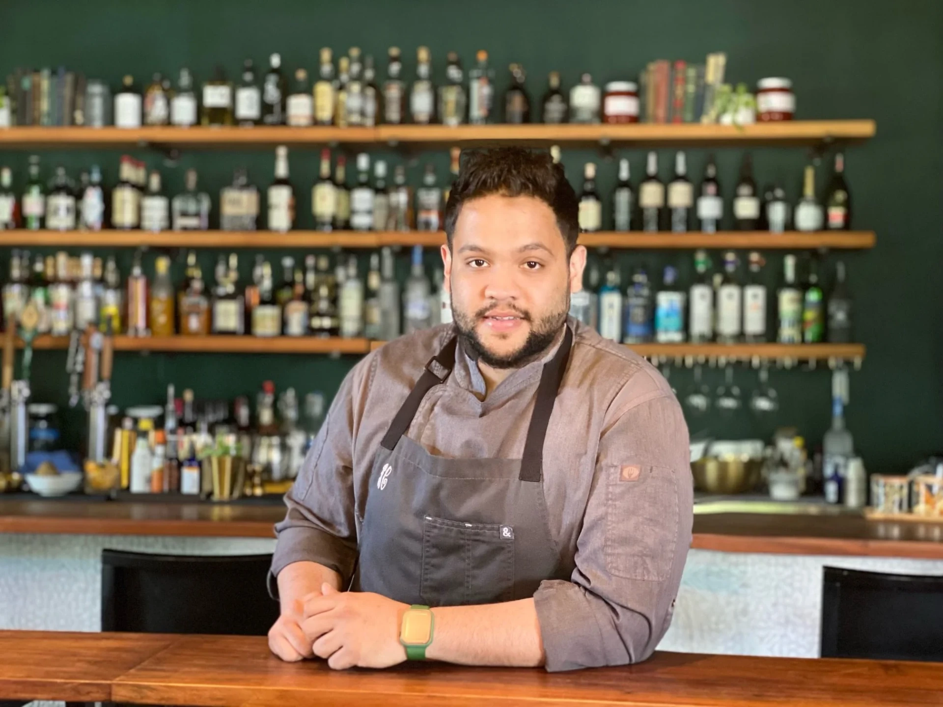 Chef Stany Hendricks behind the Kricket Club bar